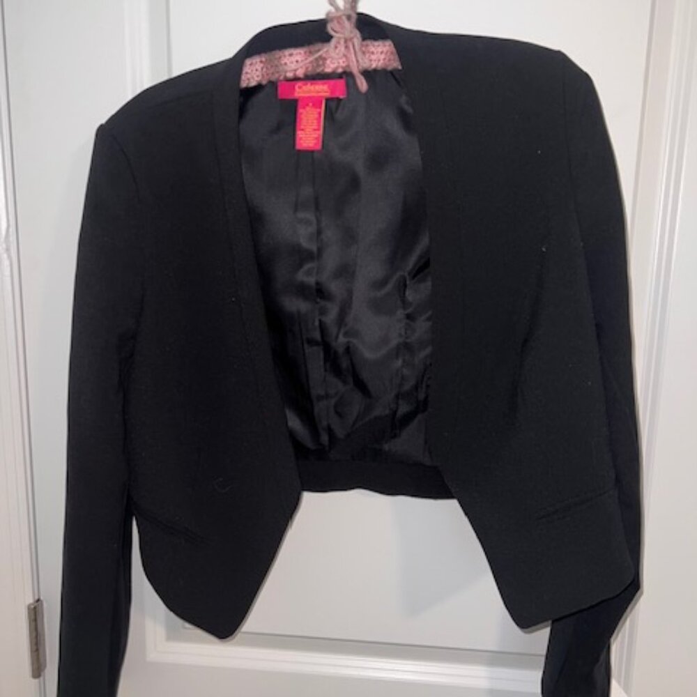 Black cropped Blazer